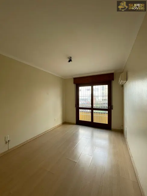 Casa com 3 quartos à venda, 183m2 em Centro, Pelotas - RS - imagem 8 Foto 8 de Casa com 3 quartos à venda, 183m2 em Centro, Pelotas - RS