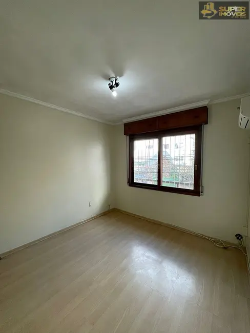 Casa com 3 quartos à venda, 183m2 em Centro, Pelotas - RS - imagem 7 Foto 7 de Casa com 3 quartos à venda, 183m2 em Centro, Pelotas - RS