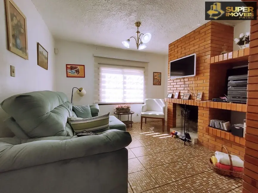 Foto 3 de Casa com 3 quartos à venda, 300m2 em Areal, Pelotas - RS