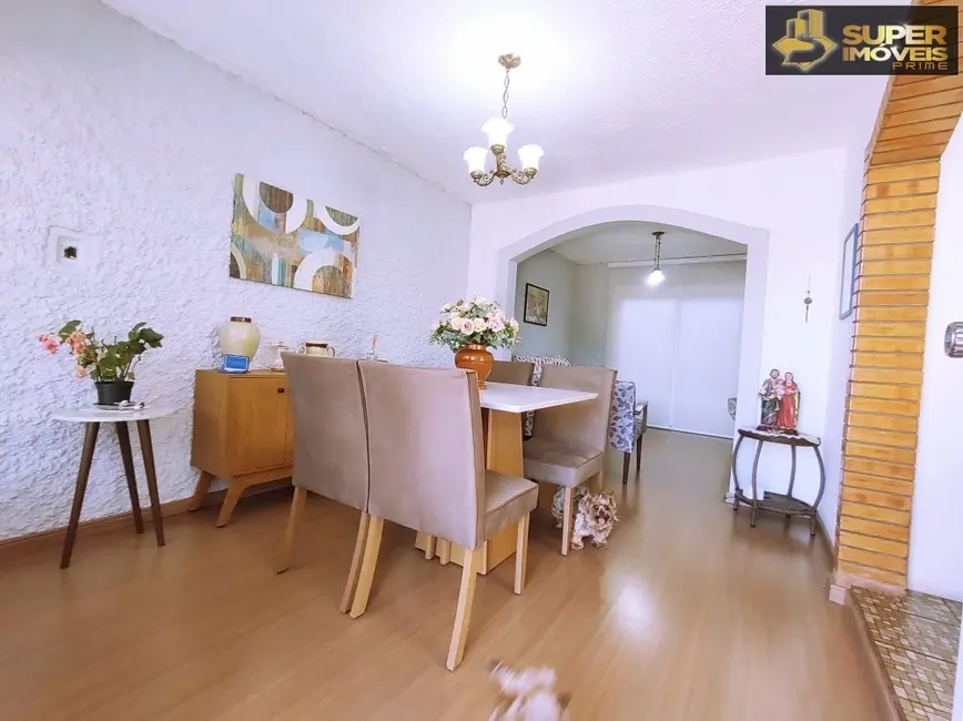Foto 2 de Casa com 3 quartos à venda, 300m2 em Areal, Pelotas - RS