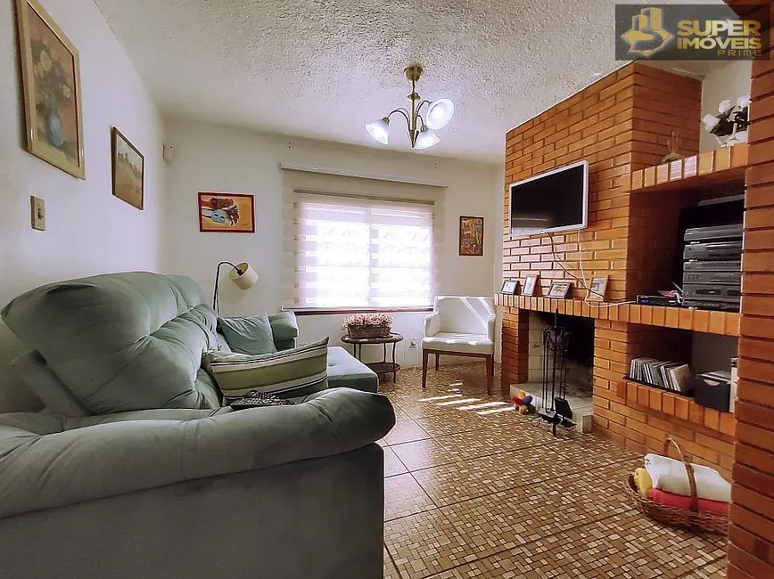 Foto 3 de Casa com 3 quartos à venda, 300m2 em Areal, Pelotas - RS