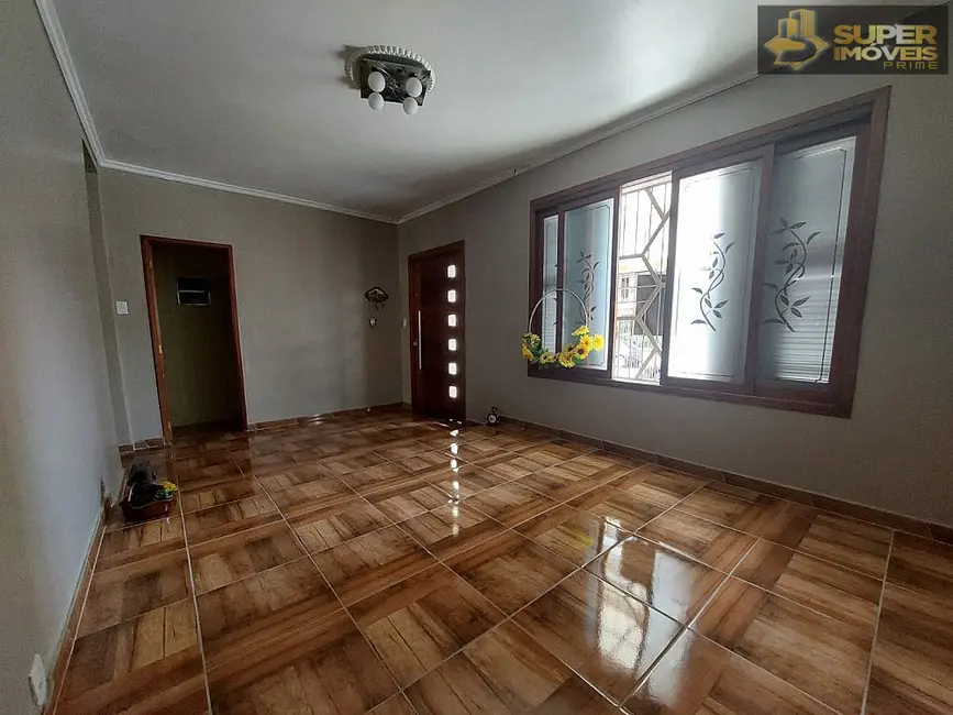 Casa com 3 quartos à venda, 232m2 em Centro, Pelotas - RS - imagem 4 Foto 4 de Casa com 3 quartos à venda, 232m2 em Centro, Pelotas - RS
