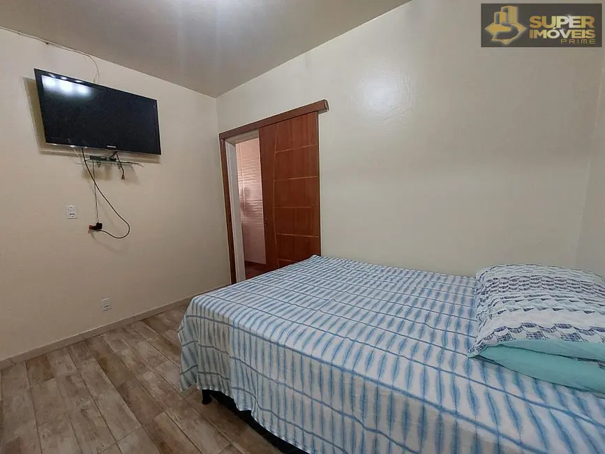Casa com 3 quartos à venda, 232m2 em Centro, Pelotas - RS - imagem 9 Foto 9 de Casa com 3 quartos à venda, 232m2 em Centro, Pelotas - RS