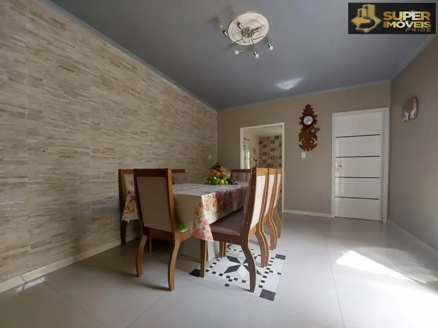 Foto 3 de Casa com 3 quartos à venda, 232m2 em Centro, Pelotas - RS