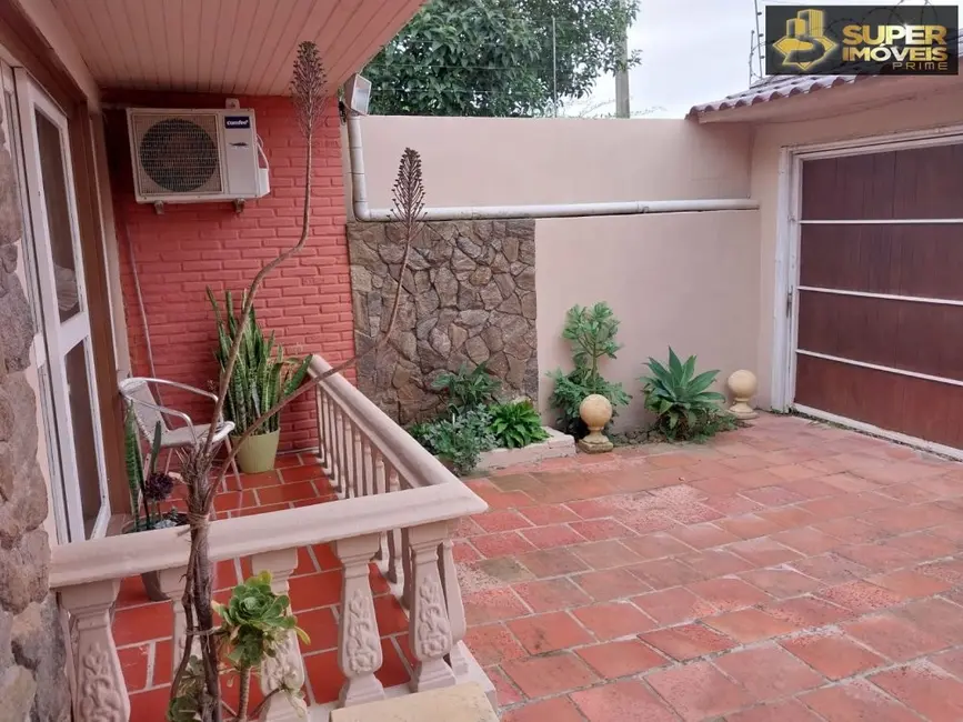 Foto 8 de Casa com 2 quartos à venda, 190m2 em Laranjal, Pelotas - RS