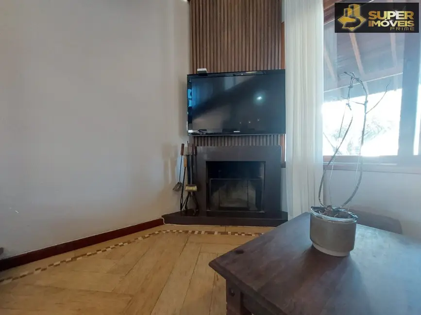 Foto 2 de Casa com 4 quartos à venda, 202m2 em Três Vendas, Pelotas - RS