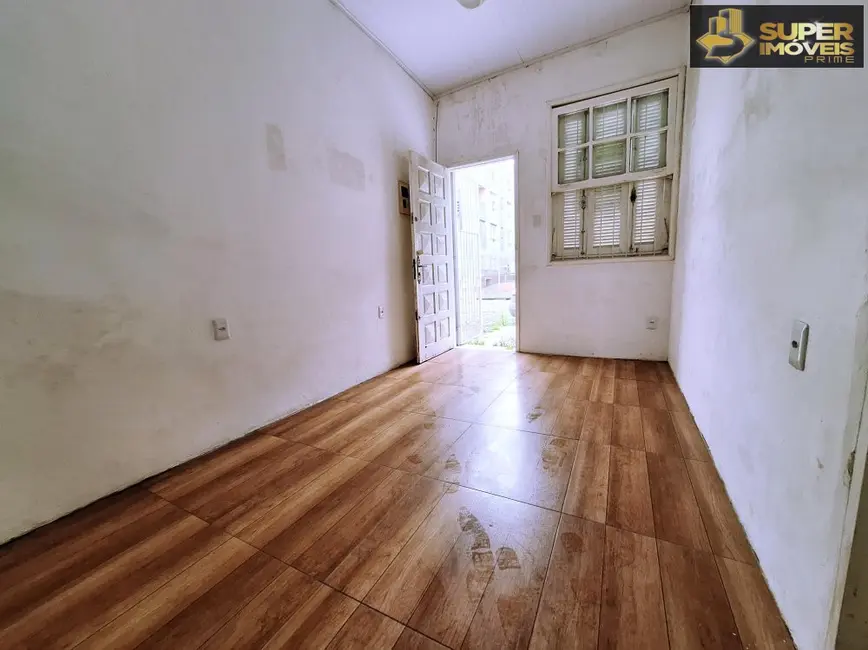 Foto 3 de Casa com 2 quartos à venda, 63m2 em Centro, Pelotas - RS