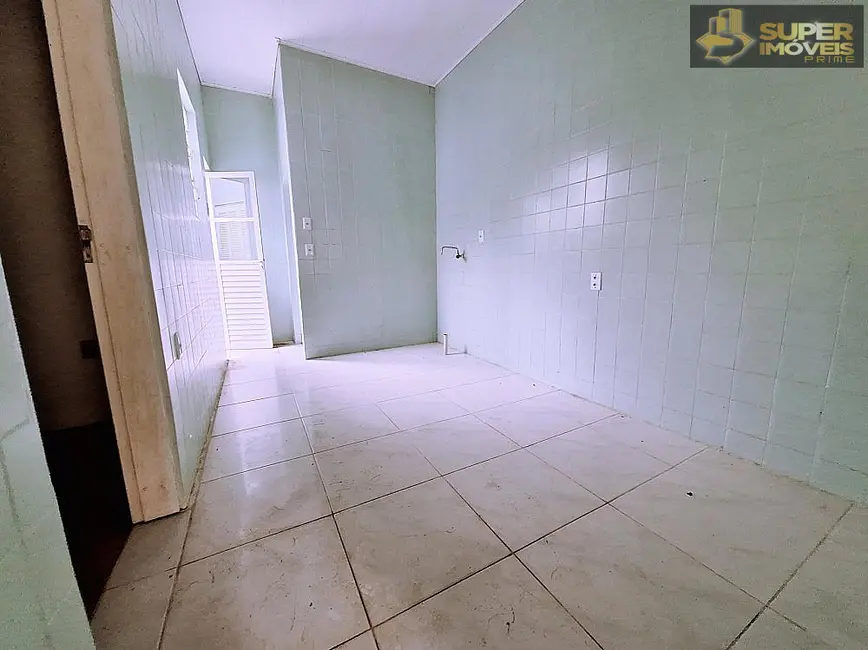 Casa com 2 quartos à venda, 63m2 em Centro, Pelotas - RS - imagem 4 Foto 4 de Casa com 2 quartos à venda, 63m2 em Centro, Pelotas - RS
