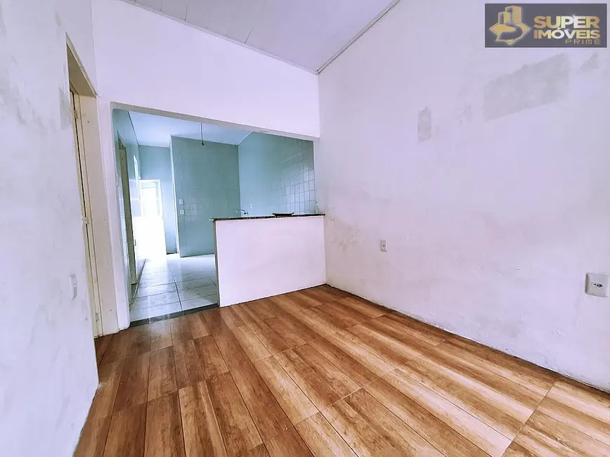 Casa com 2 quartos à venda, 63m2 em Centro, Pelotas - RS - imagem 2 Foto 2 de Casa com 2 quartos à venda, 63m2 em Centro, Pelotas - RS