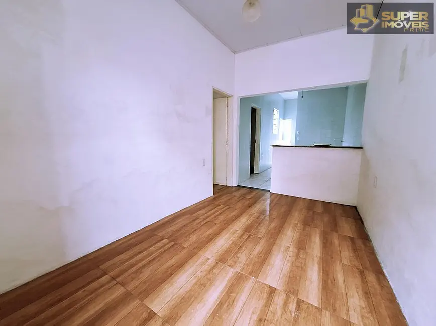 Casa com 2 quartos à venda, 63m2 em Centro, Pelotas - RS - imagem 1 Foto 1 de Casa com 2 quartos à venda, 63m2 em Centro, Pelotas - RS