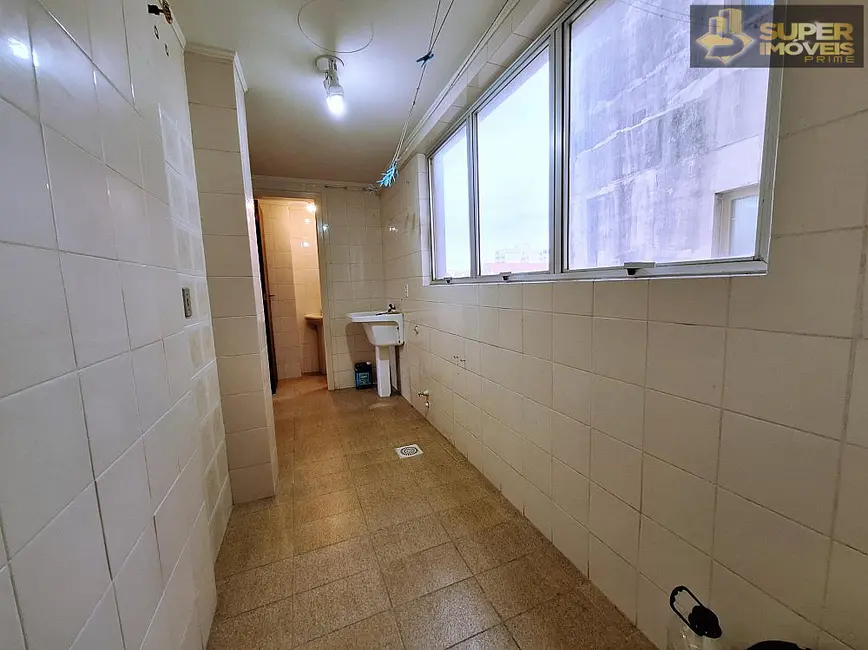 Foto 7 de Apartamento com 4 quartos para alugar, 182m2 em Centro, Pelotas - RS
