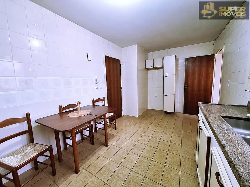 Foto 6 de Apartamento com 4 quartos para alugar, 182m2 em Centro, Pelotas - RS