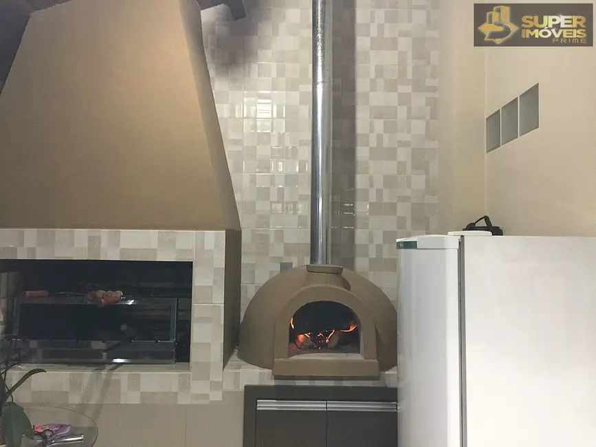 Casa com 3 quartos à venda, 165m2 em Três Vendas, Pelotas - RS - imagem 5 Foto 5 de Casa com 3 quartos à venda, 165m2 em Três Vendas, Pelotas - RS