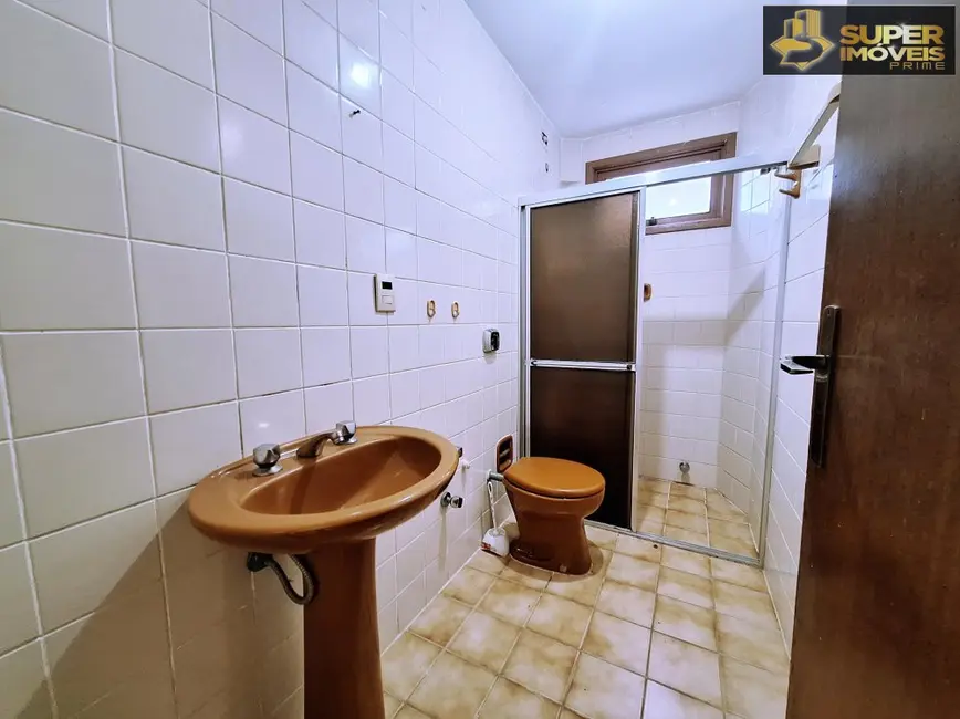 Foto 9 de Apartamento com 3 quartos à venda, 93m2 em Centro, Pelotas - RS