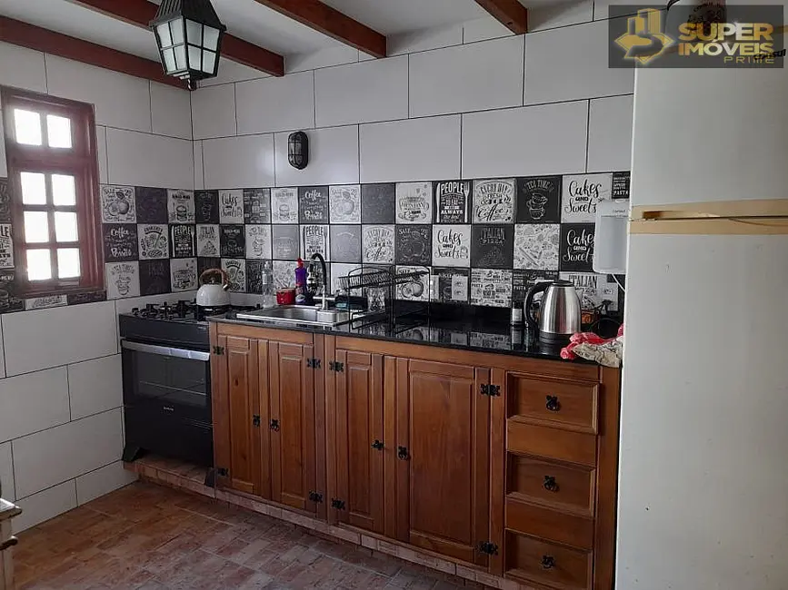 Foto 9 de Casa com 4 quartos à venda, 240m2 em Laranjal, Pelotas - RS