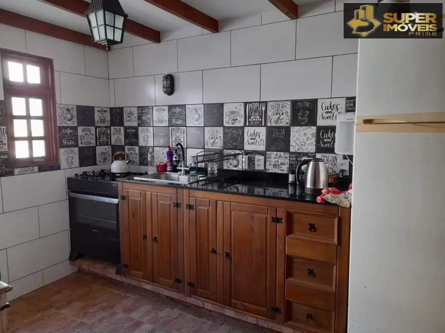 Foto 9 de Casa com 4 quartos à venda, 240m2 em Laranjal, Pelotas - RS