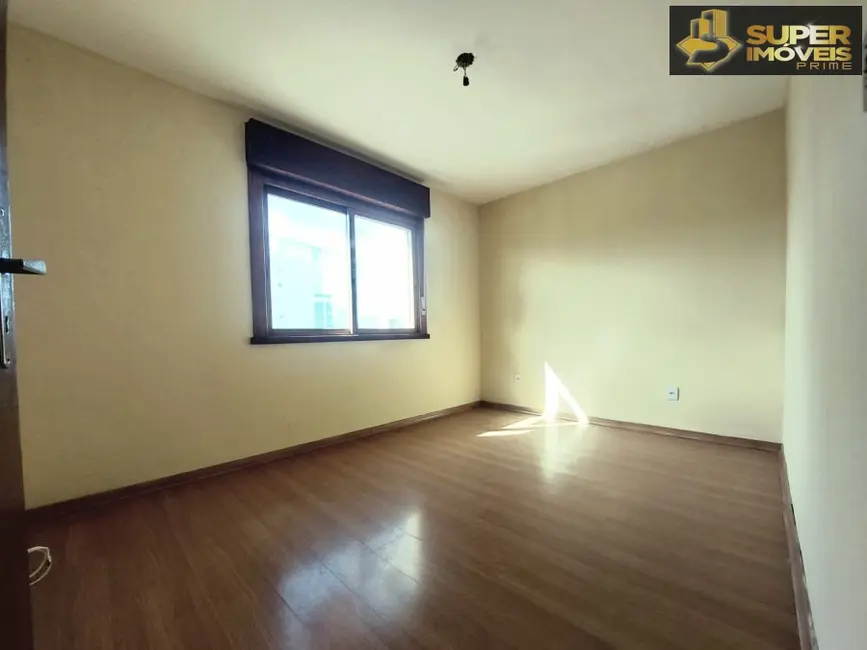 Apartamento com 4 quartos para alugar, 125m2 em Centro, Pelotas - RS - imagem 9 Foto 9 de Apartamento com 4 quartos para alugar, 125m2 em Centro, Pelotas - RS