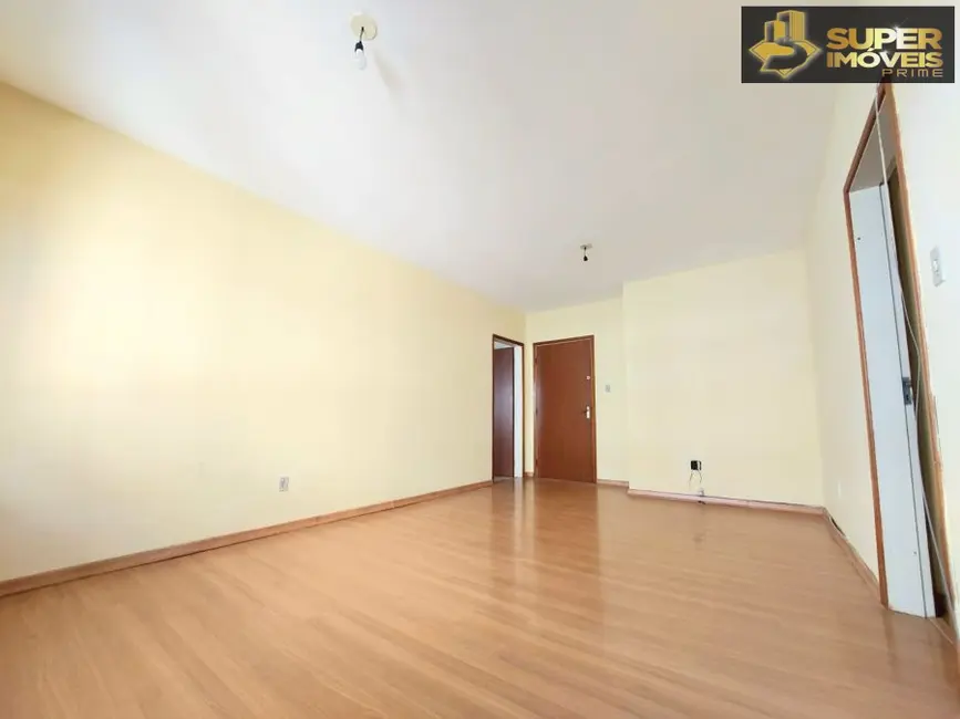 Apartamento com 4 quartos para alugar, 125m2 em Centro, Pelotas - RS - imagem 5 Foto 5 de Apartamento com 4 quartos para alugar, 125m2 em Centro, Pelotas - RS