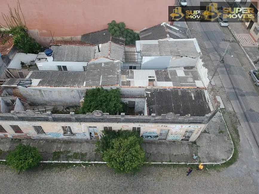 Foto 1 de Terreno / Lote à venda, 161m2 em Centro, Pelotas - RS