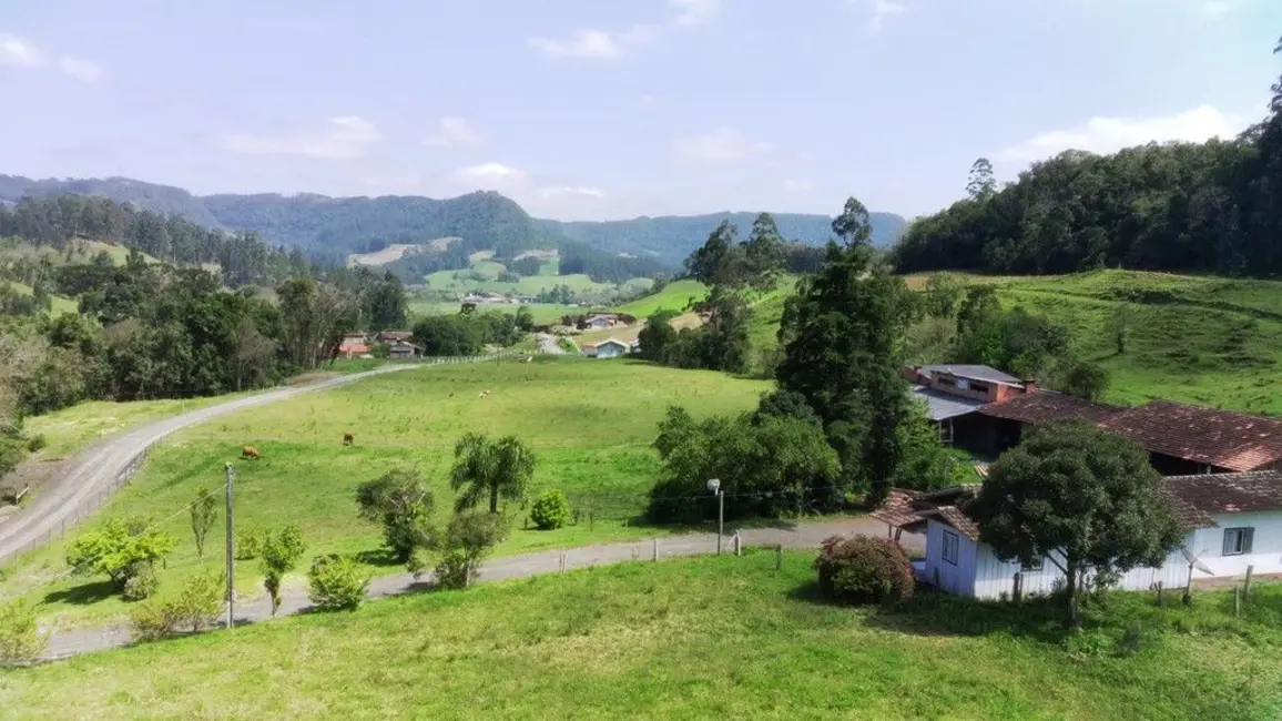 Foto 1 de Chácara com 3 quartos à venda, 100000m2 em Agrolandia - SC
