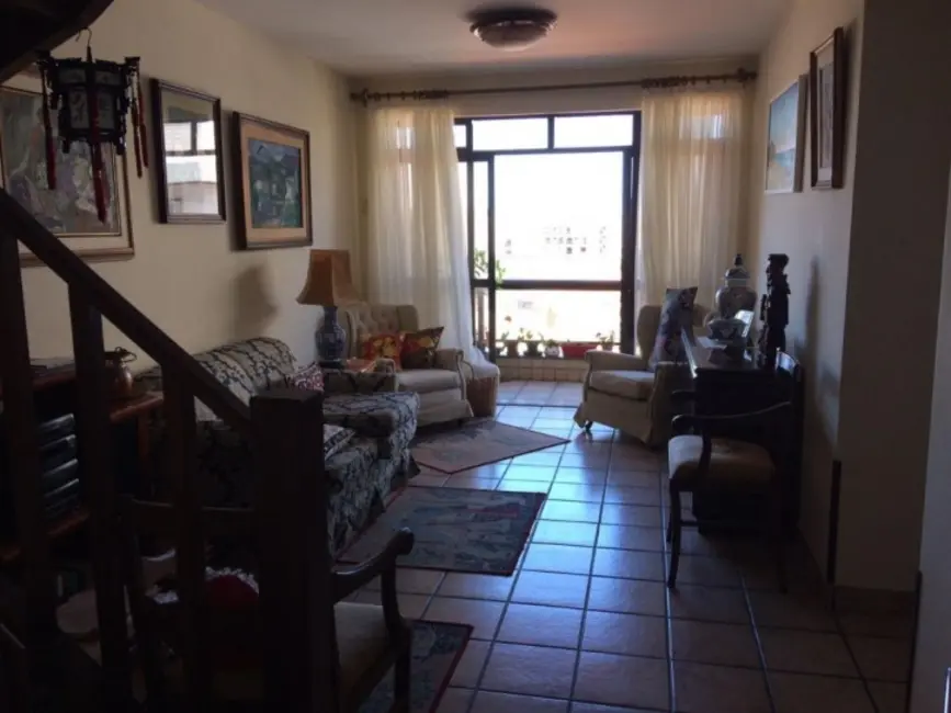 Foto 2 de Cobertura com 3 quartos à venda, 250m2 em Centro, Cabo Frio - RJ