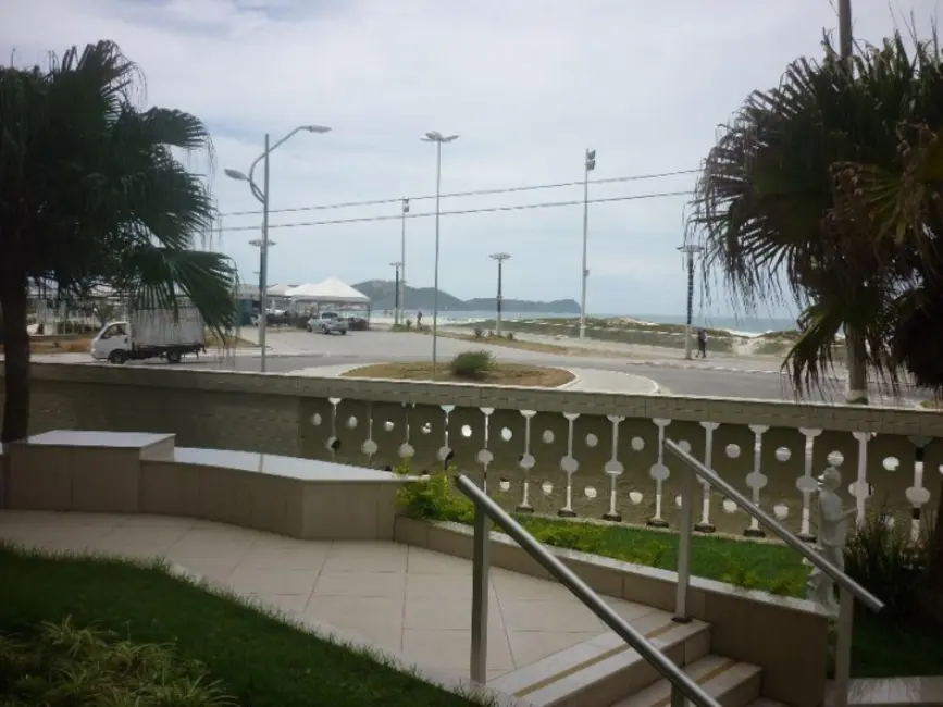 Foto 4 de Apartamento com 3 quartos à venda, 120m2 em Algodoal, Cabo Frio - RJ