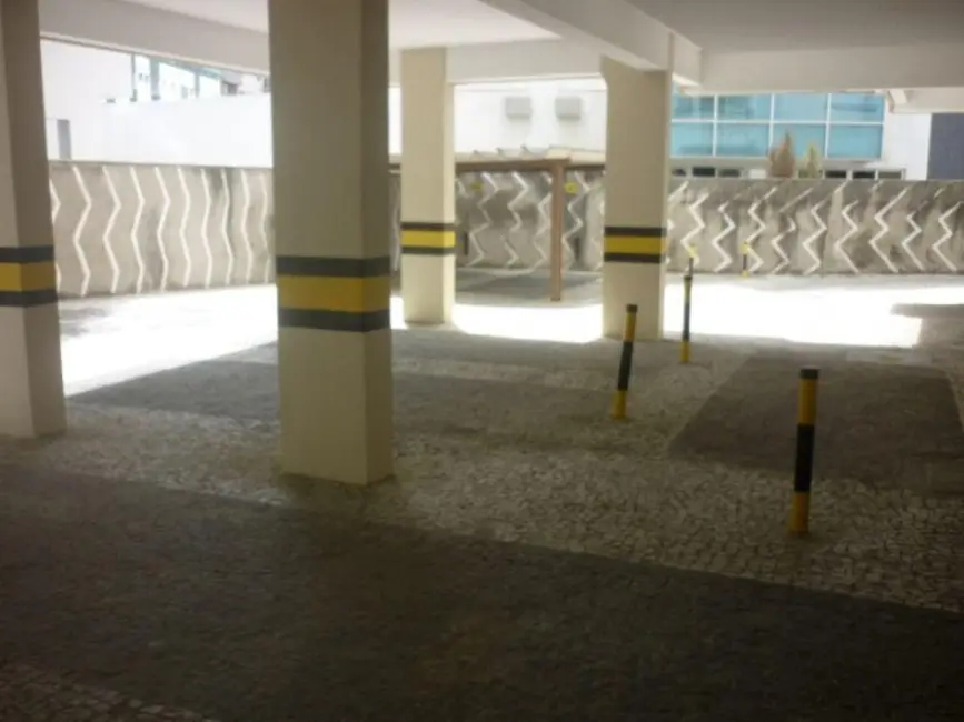 Foto 2 de Apartamento com 3 quartos à venda, 120m2 em Algodoal, Cabo Frio - RJ