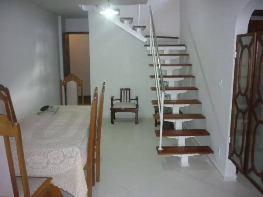 Cobertura com 3 quartos à venda, 160m2 em São Bento, Cabo Frio - RJ - imagem 3 Foto 3 de Cobertura com 3 quartos à venda, 160m2 em São Bento, Cabo Frio - RJ