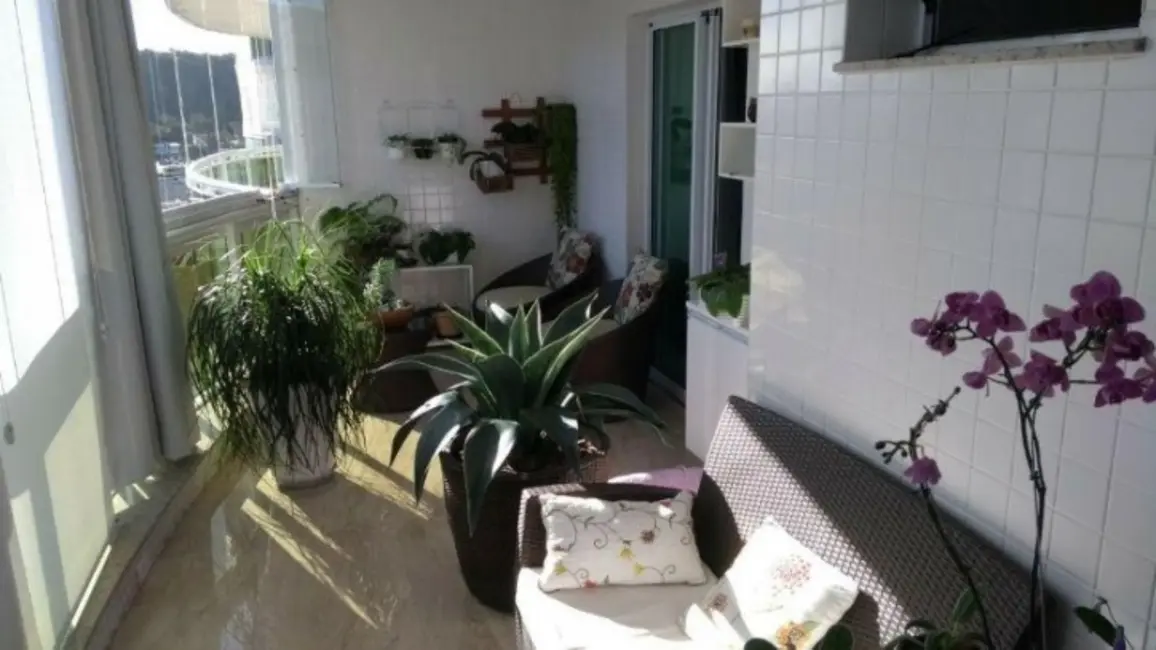 Cobertura com 3 quartos à venda, 180m2 em Centro, Cabo Frio - RJ - imagem 9 Foto 9 de Cobertura com 3 quartos à venda, 180m2 em Centro, Cabo Frio - RJ