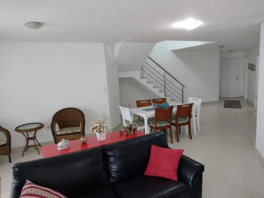 Cobertura com 4 quartos à venda, 270m2 em Algodoal, Cabo Frio - RJ - imagem 3 Foto 3 de Cobertura com 4 quartos à venda, 270m2 em Algodoal, Cabo Frio - RJ