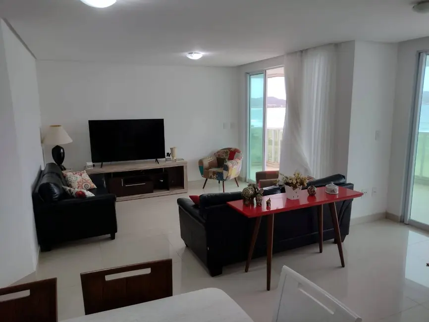 Cobertura com 4 quartos à venda, 270m2 em Algodoal, Cabo Frio - RJ - imagem 5 Foto 5 de Cobertura com 4 quartos à venda, 270m2 em Algodoal, Cabo Frio - RJ
