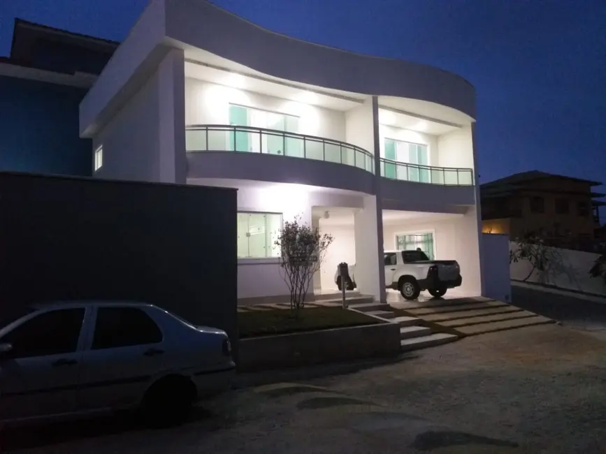 Foto 2 de Casa de Condomínio com 3 quartos à venda, 170m2 em Cabo Frio - RJ