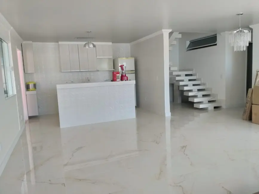 Foto 4 de Casa de Condomínio com 3 quartos à venda, 170m2 em Cabo Frio - RJ