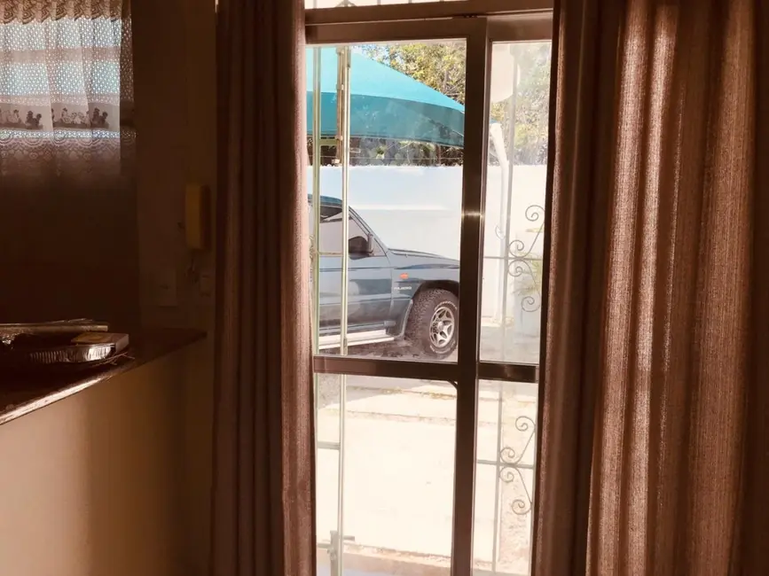 Foto 2 de Casa de Condomínio com 2 quartos à venda, 60m2 em Portinho, Cabo Frio - RJ