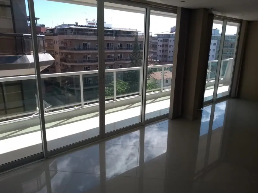 Cobertura com 4 quartos à venda, 232m2 em Braga, Cabo Frio - RJ - imagem 3 Foto 3 de Cobertura com 4 quartos à venda, 232m2 em Braga, Cabo Frio - RJ