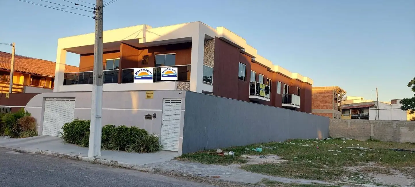 Foto 2 de Casa de Condomínio com 2 quartos à venda, 78m2 em Parque Burle, Cabo Frio - RJ