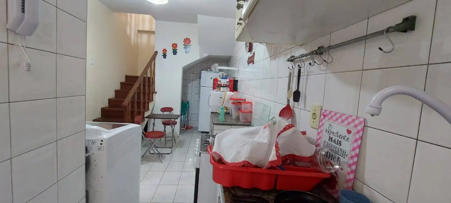 Casa de Condomínio com 3 quartos à venda, 90m2 em Palmeiras, Cabo Frio - RJ - imagem 8 Foto 8 de Casa de Condomínio com 3 quartos à venda, 90m2 em Palmeiras, Cabo Frio - RJ