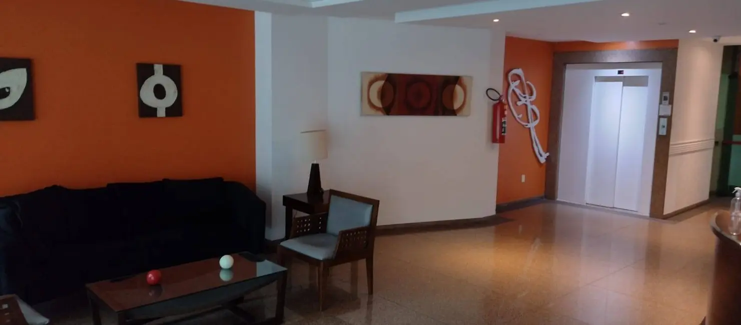 Foto 4 de Apartamento com 2 quartos à venda, 100m2 em Passagem, Cabo Frio - RJ