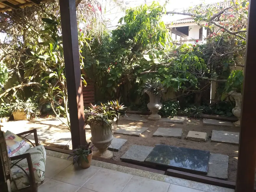 Foto 3 de Casa de Condomínio com 4 quartos à venda, 130m2 em Cabo Frio - RJ