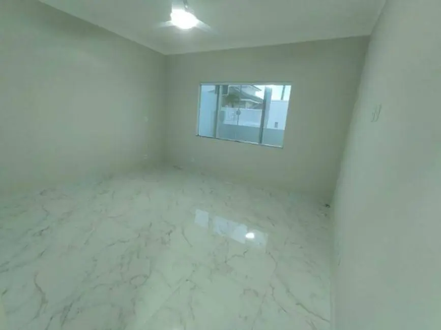 Foto 6 de Casa de Condomínio com 3 quartos à venda, 120m2 em Peró, Cabo Frio - RJ