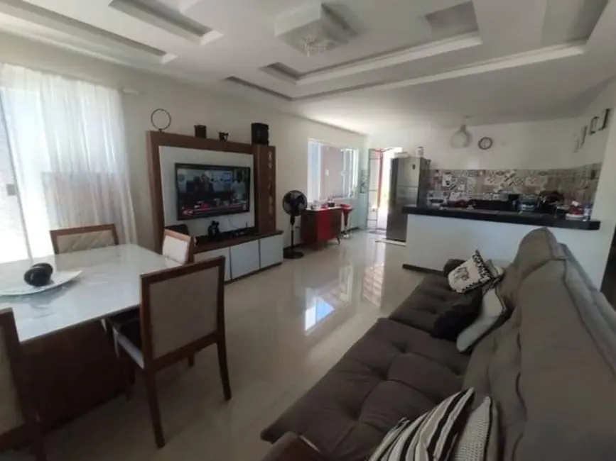 Foto 2 de Casa de Condomínio com 3 quartos à venda, 145m2 em Peró, Cabo Frio - RJ