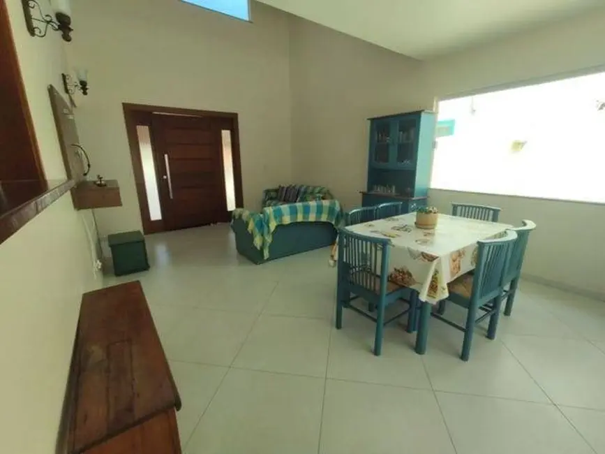 Foto 4 de Casa de Condomínio com 4 quartos à venda, 180m2 em Peró, Cabo Frio - RJ