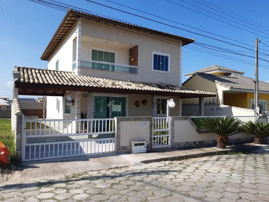 Foto 1 de Casa de Condomínio com 5 quartos à venda, 275m2 em Peró, Cabo Frio - RJ