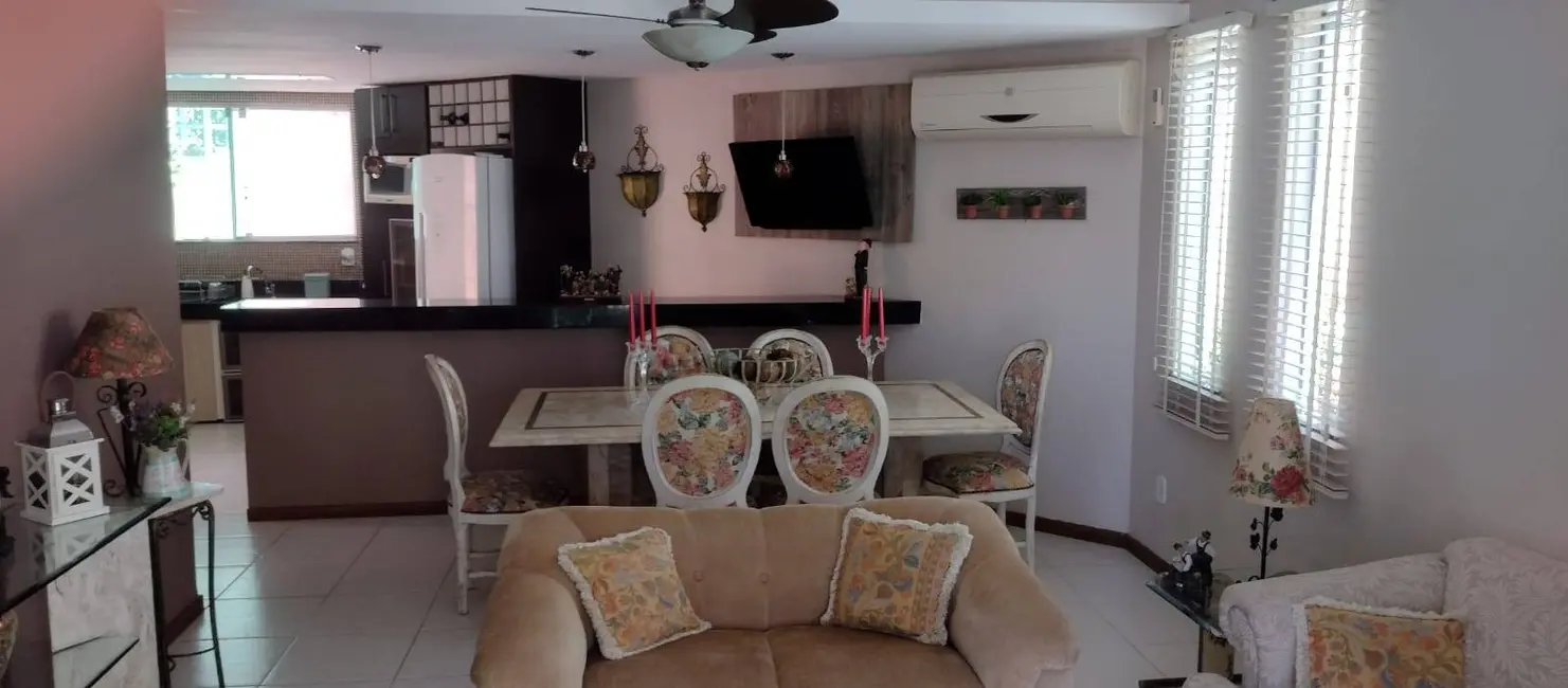 Foto 8 de Casa de Condomínio com 4 quartos à venda, 95m2 em Portinho, Cabo Frio - RJ