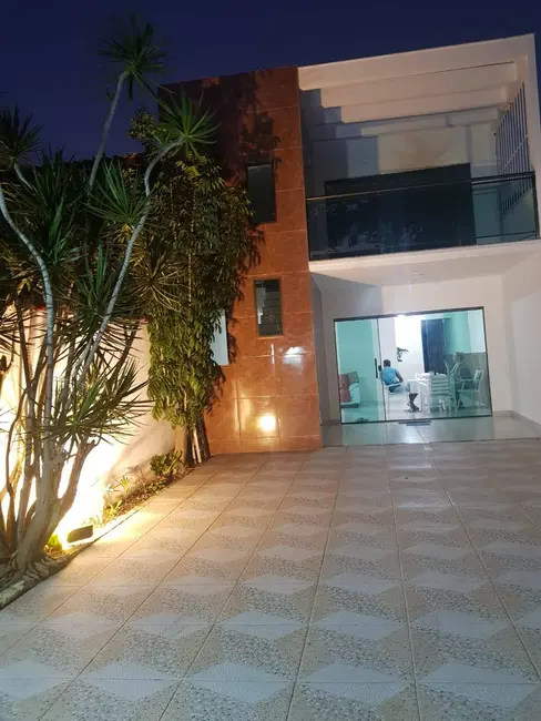 Foto 1 de Casa com 4 quartos à venda, 197m2 em Palmeiras, Cabo Frio - RJ