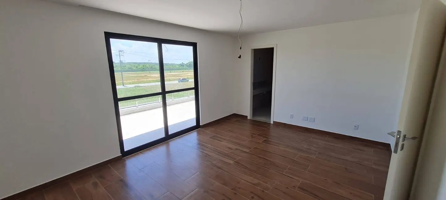 Foto 8 de Casa de Condomínio com 3 quartos à venda, 284m2 em Cabo Frio - RJ