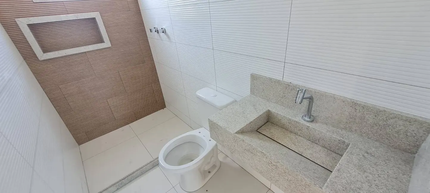 Foto 9 de Casa de Condomínio com 3 quartos à venda, 284m2 em Cabo Frio - RJ