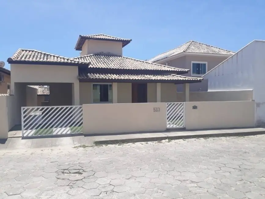 Foto 1 de Casa de Condomínio com 3 quartos à venda, 110m2 em Peró, Cabo Frio - RJ