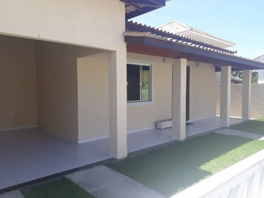 Foto 2 de Casa de Condomínio com 3 quartos à venda, 110m2 em Peró, Cabo Frio - RJ