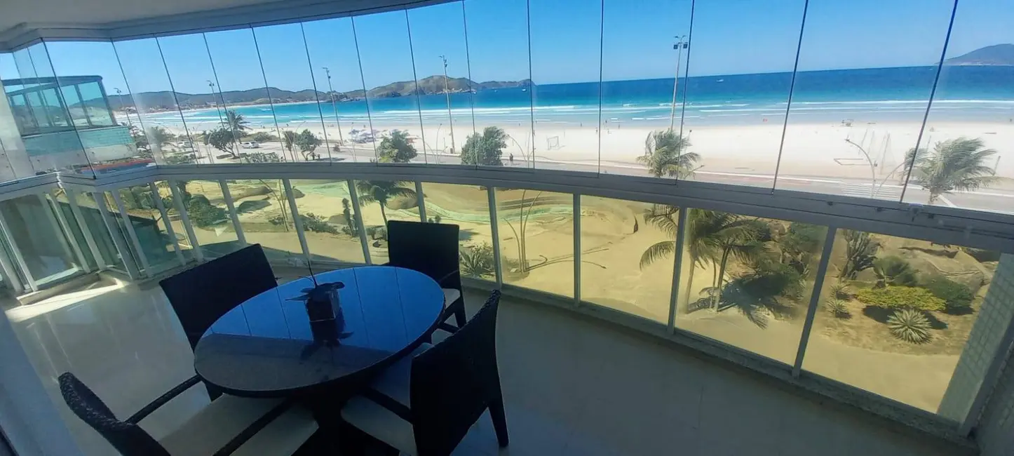 Foto 9 de Apartamento com 3 quartos à venda, 145m2 em Centro, Cabo Frio - RJ
